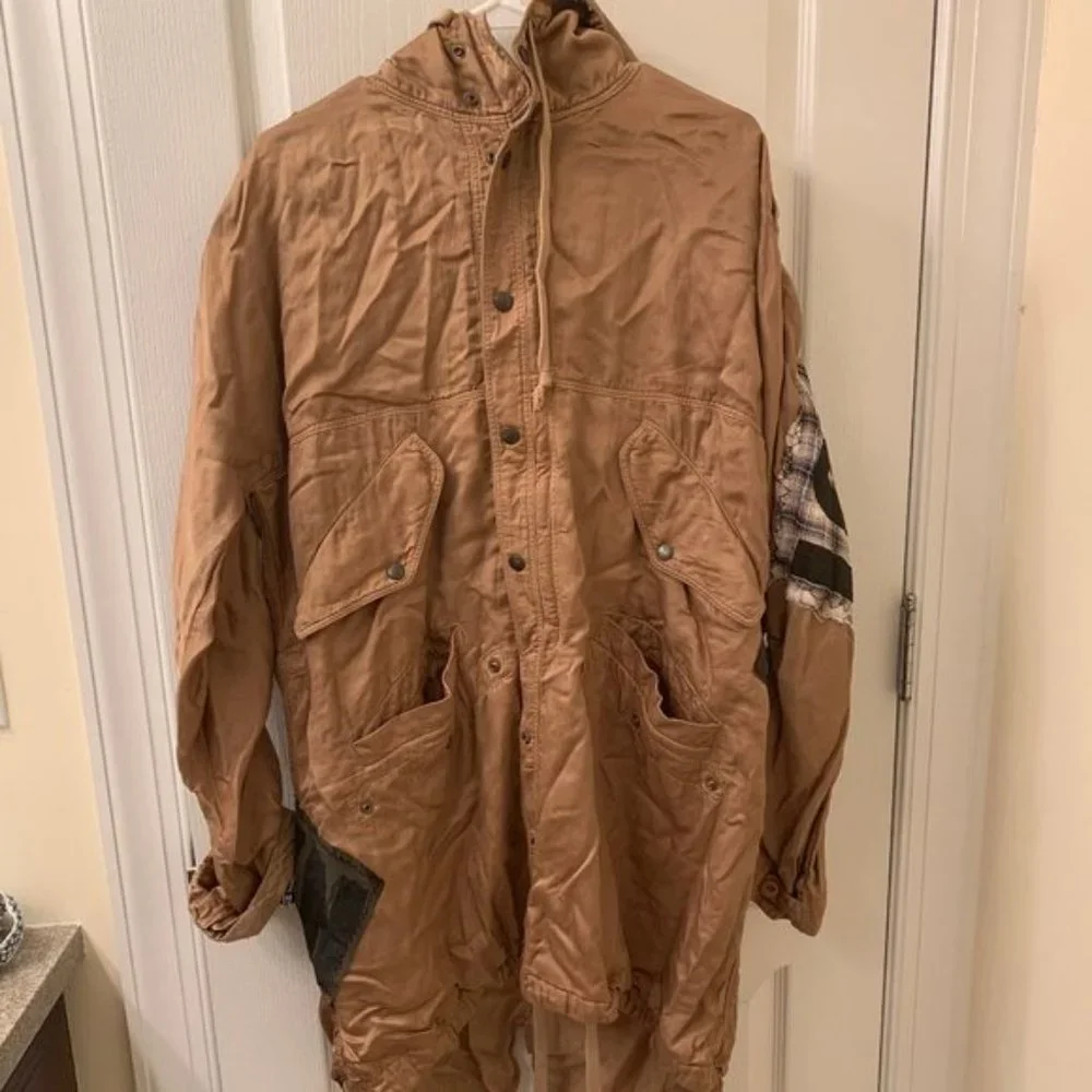 NEW size Small Faith Connexion patch tailcoat parka Los Angeles TAN color